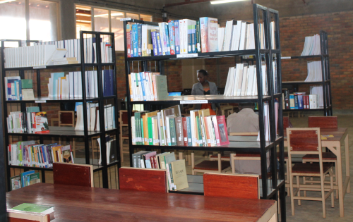 Bibliothèque de l'UPG